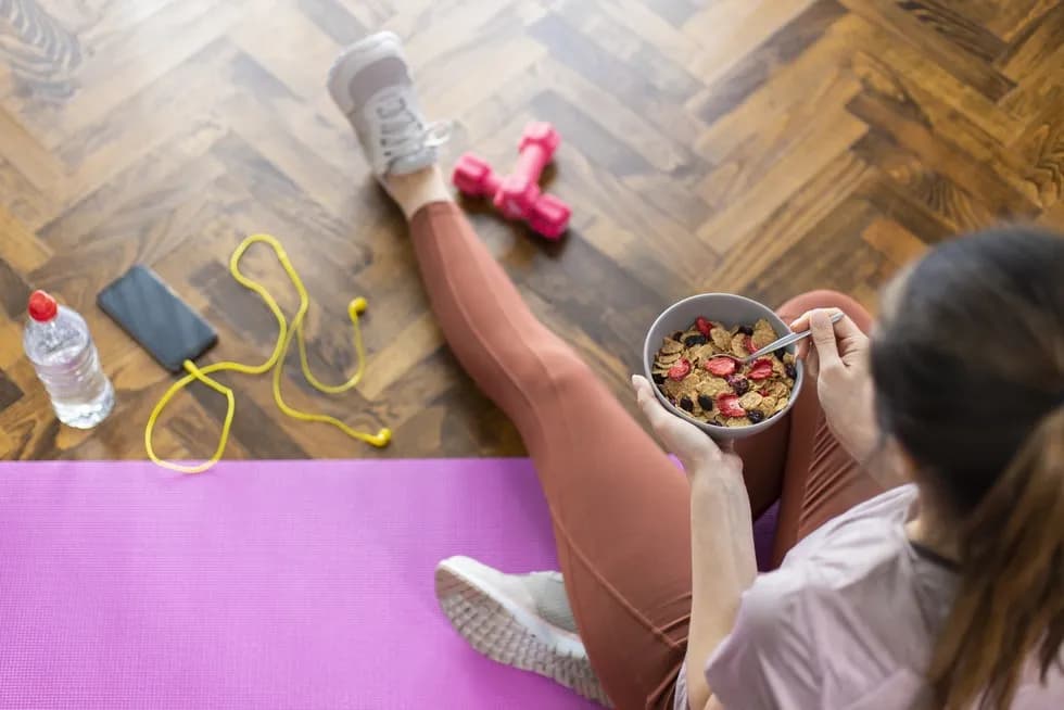 Ile po treningu jeść, aby szybko zregenerować mięśnie?
